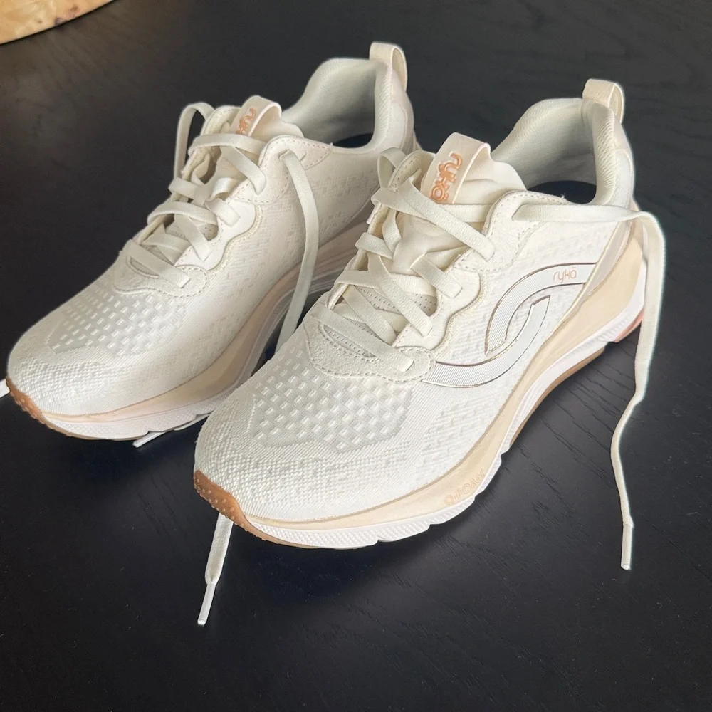 Ryka Uplift sneakers - Picture 2 of 5